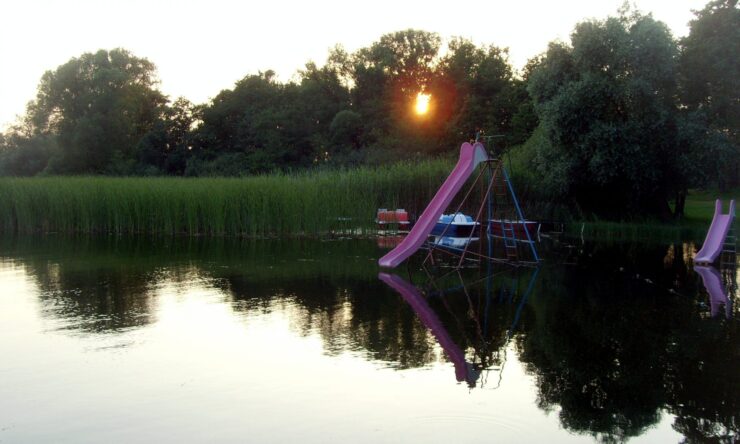 Rutsche am See FKK Herzsprung, Foto: SPORT UND FKK VEREIN HERZSPRUNG E.V., Lizenz: SPORT UND FKK VEREIN HERZSPRUNG E.V.