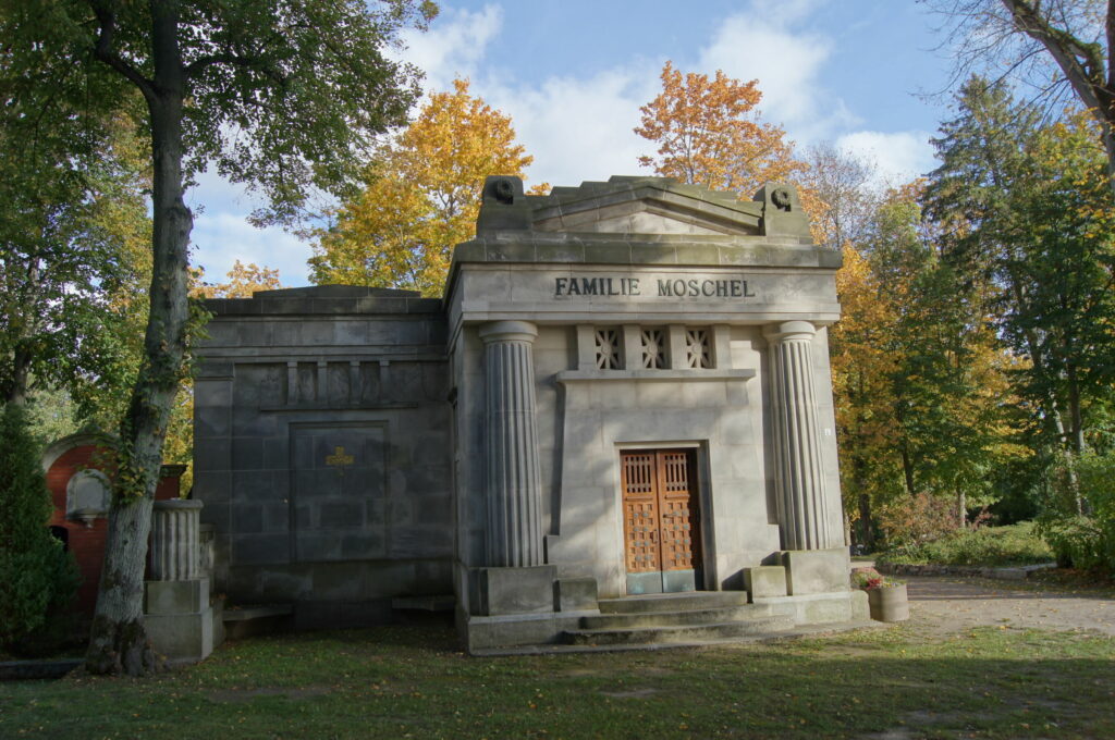 Führungen Friedhof & Mausoleum Angermünde, Foto: Christin Neujahr, Lizenz: Stadt Angermünde